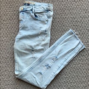 3/$30 Zara Premium Wash Trafaluc Jeans